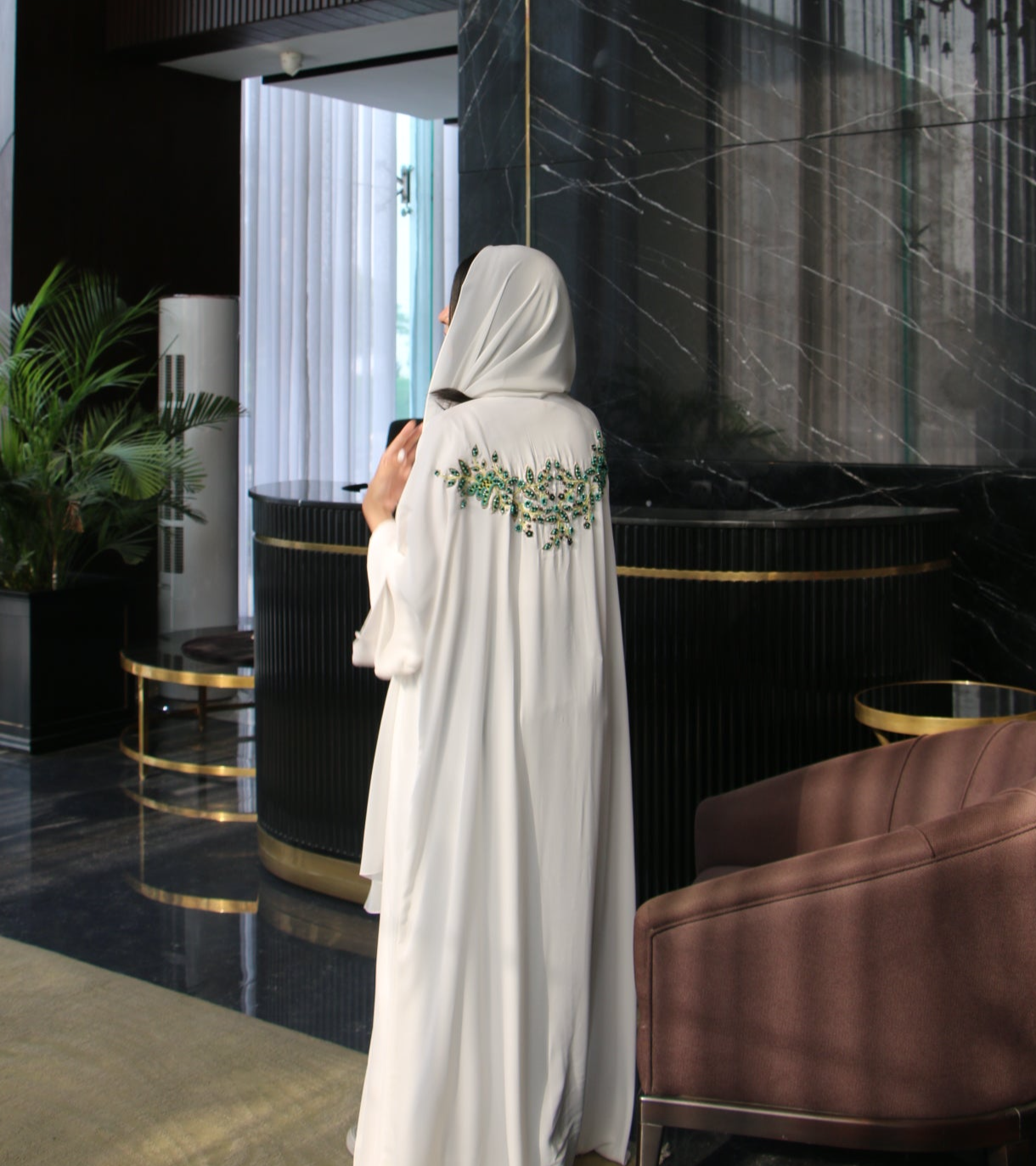 White Aura Abaya Set