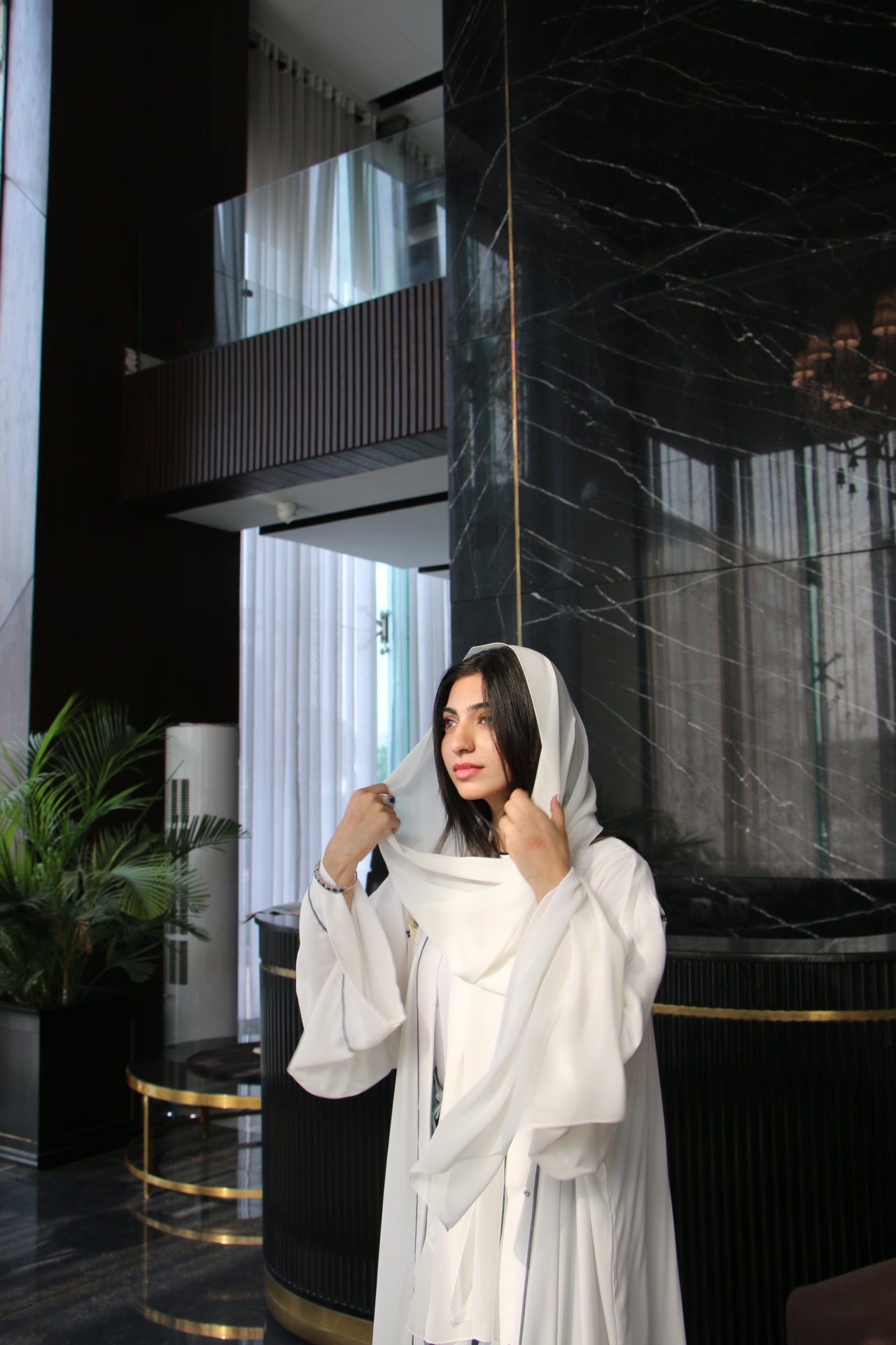 White Aura Abaya Set